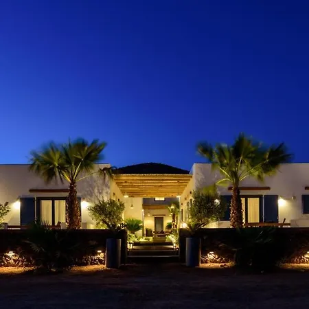 Hotel White Dream *